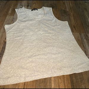 NWOT Wendy Williams gray scoop neck tank.